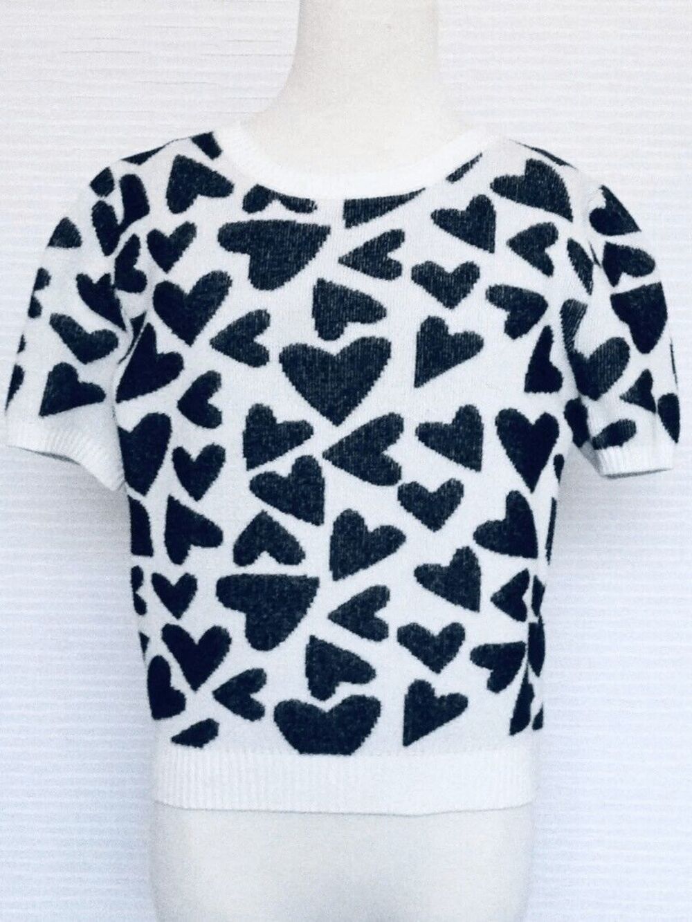 3/$30 H&M Valentine Heart Intarsia Short Sleeve Sweater Girls Size 10/12